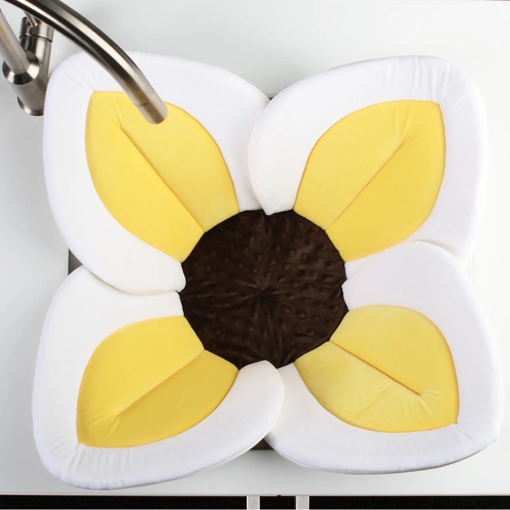 Blooming Baby flower infant bath cushion